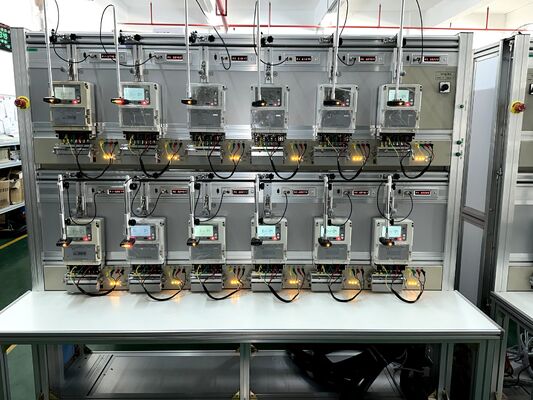 Καλή τιμή Σύστημα βαθμονόμησης ενεργειακών μετρητών 3 φάσεων YC-1893D (θέσεις μετρητών 24 με ΤΠΕ) σε απευθείας σύνδεση